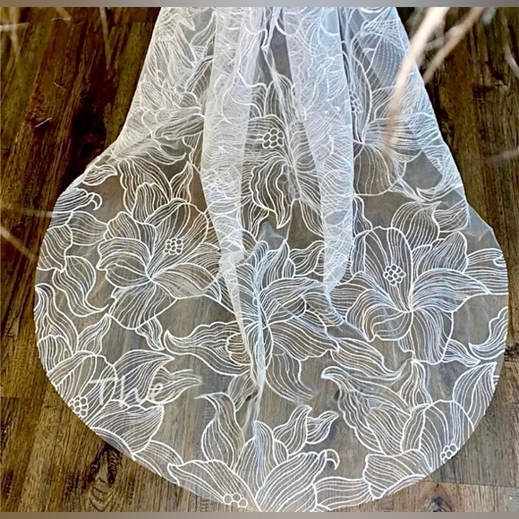 Artemis Bridal Margot Veil - Picture 7 of 10